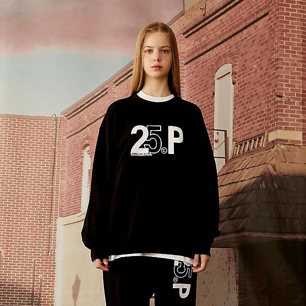  25P 센스 로고 스웨트 오버핏 맨투맨 25PU3FSWBK