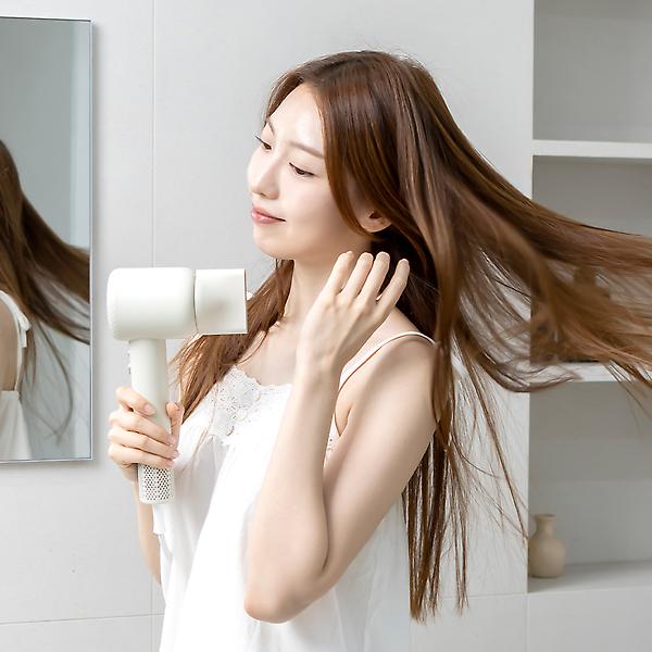  위니아 에이드온 슈퍼케어 BLDC 헤어드라이어 저소음 경량 음이온 드라이기